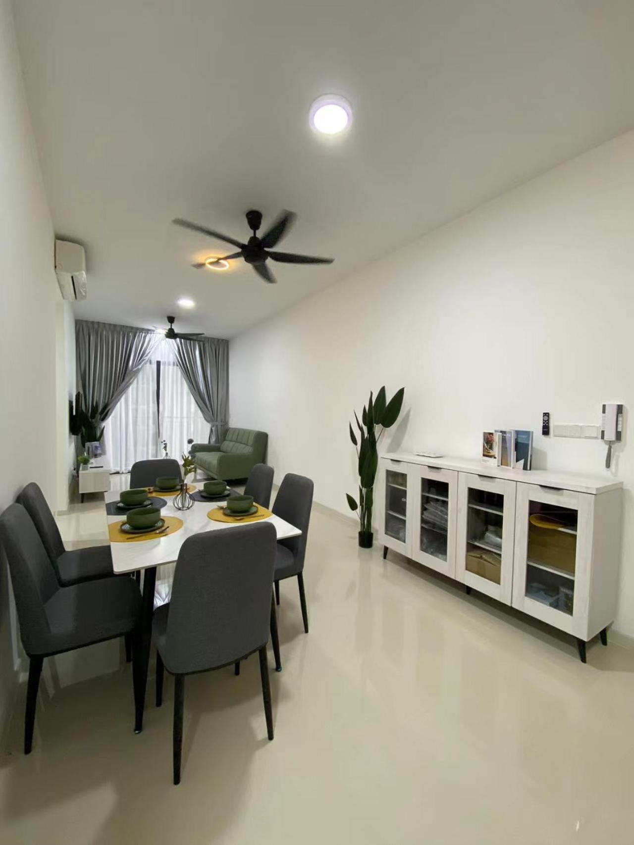 Pangsapuri Sunway Velocity Two By Rverse