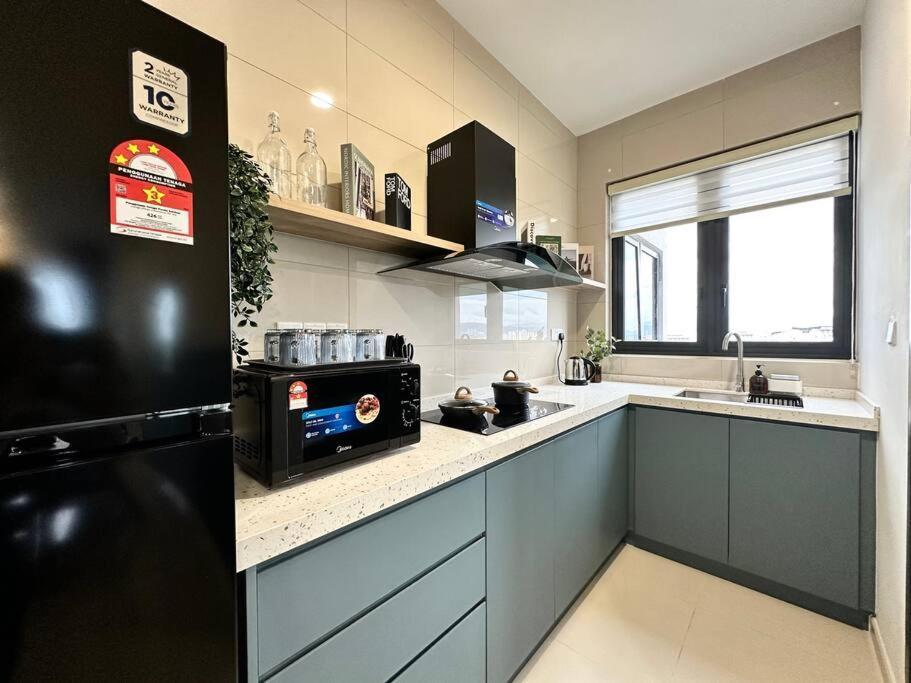 Sunway Velocity Two By Rverse Apartment *