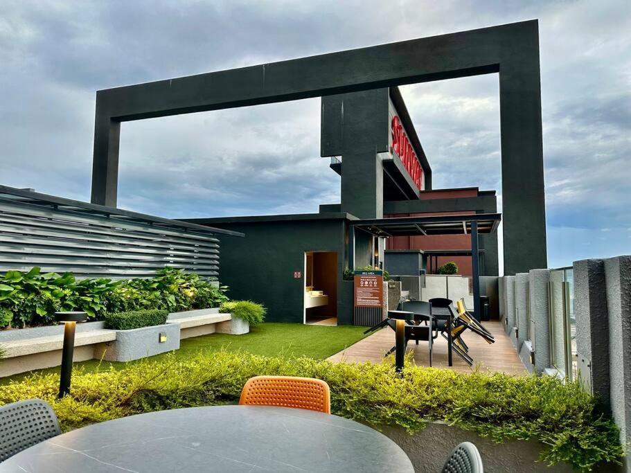 Apartment Sunway Velocity Two By Rverse *