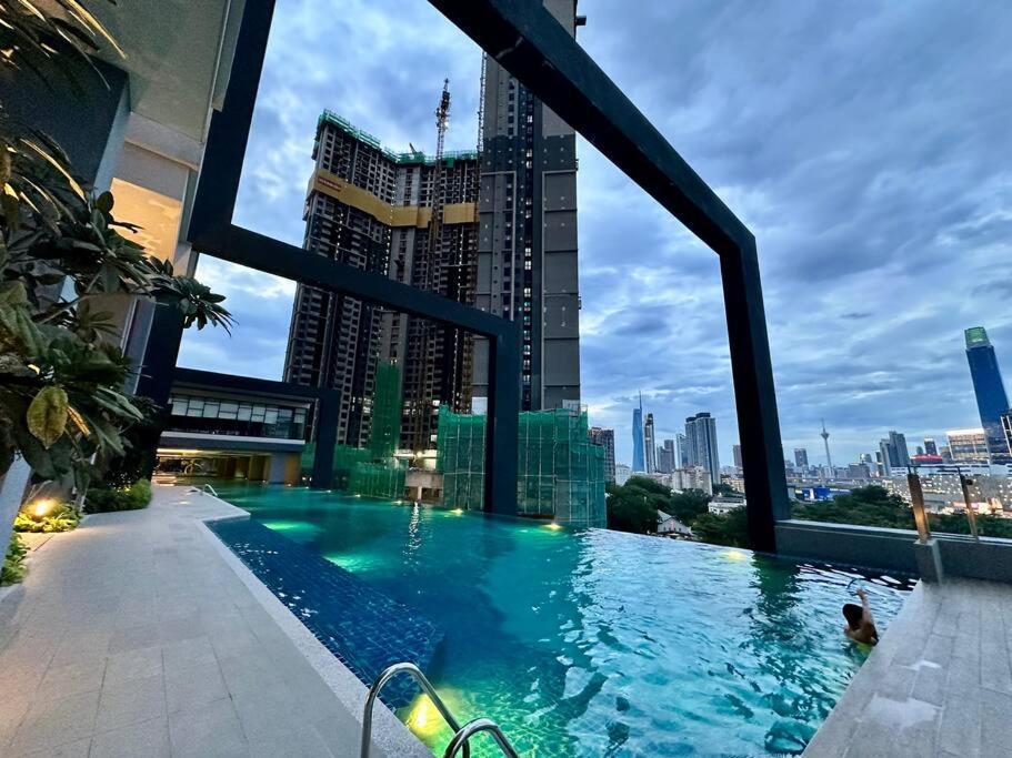 Apartment Sunway Velocity Two By Rverse *