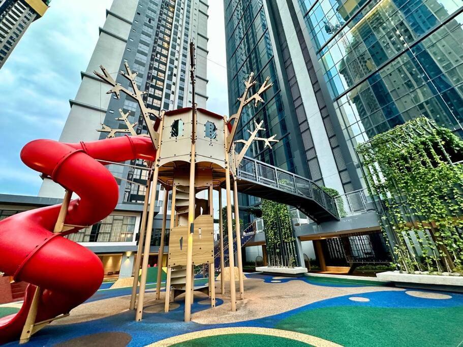 Sunway Velocity Two By Rverse Pangsapuri Kuala Lumpur