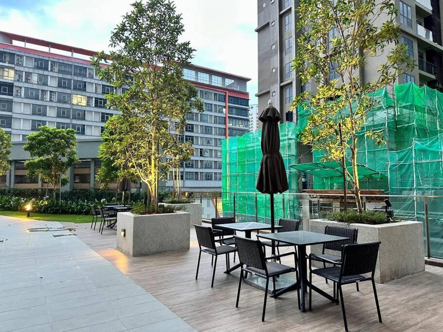 Sunway Velocity Two By Rverse Apartment *