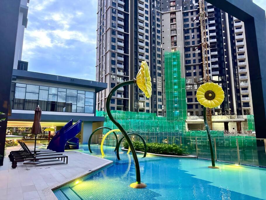 Pangsapuri Sunway Velocity Two By Rverse *
